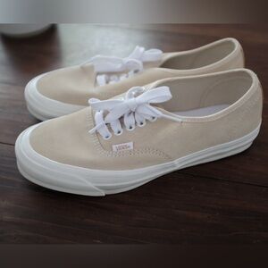 Vans Vault OG Authentic, Suede